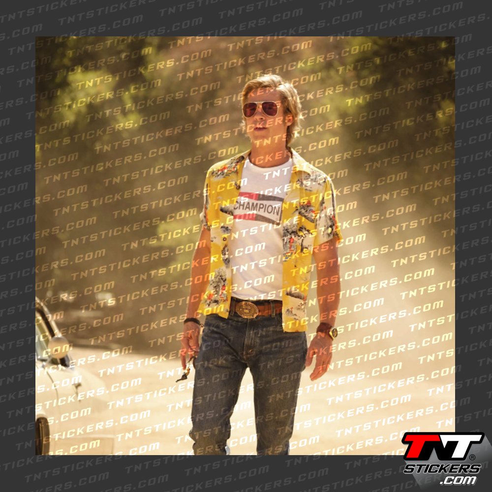 Photo featuring the Actor Brad Pitt wearing the Champion logo t-shirt.